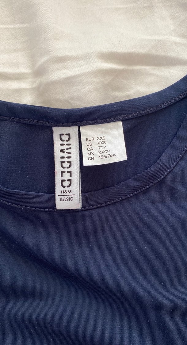 H&M üste oturan esnek crop - Görsel 3