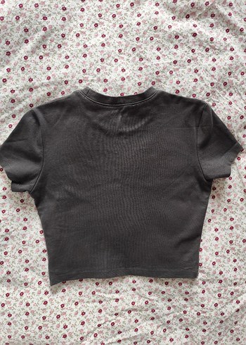 gri yildiz desenli crop top kısa kollu üst - Görsel 4