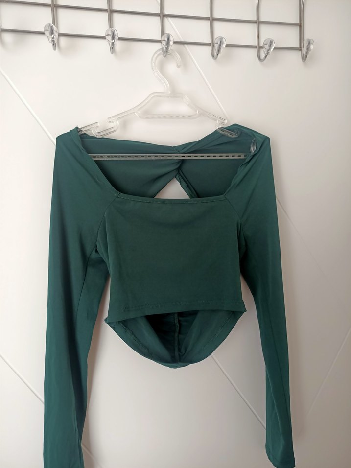 Uzun Kollu Yeşil Drapeli Kadın Bluz - Görsel 3