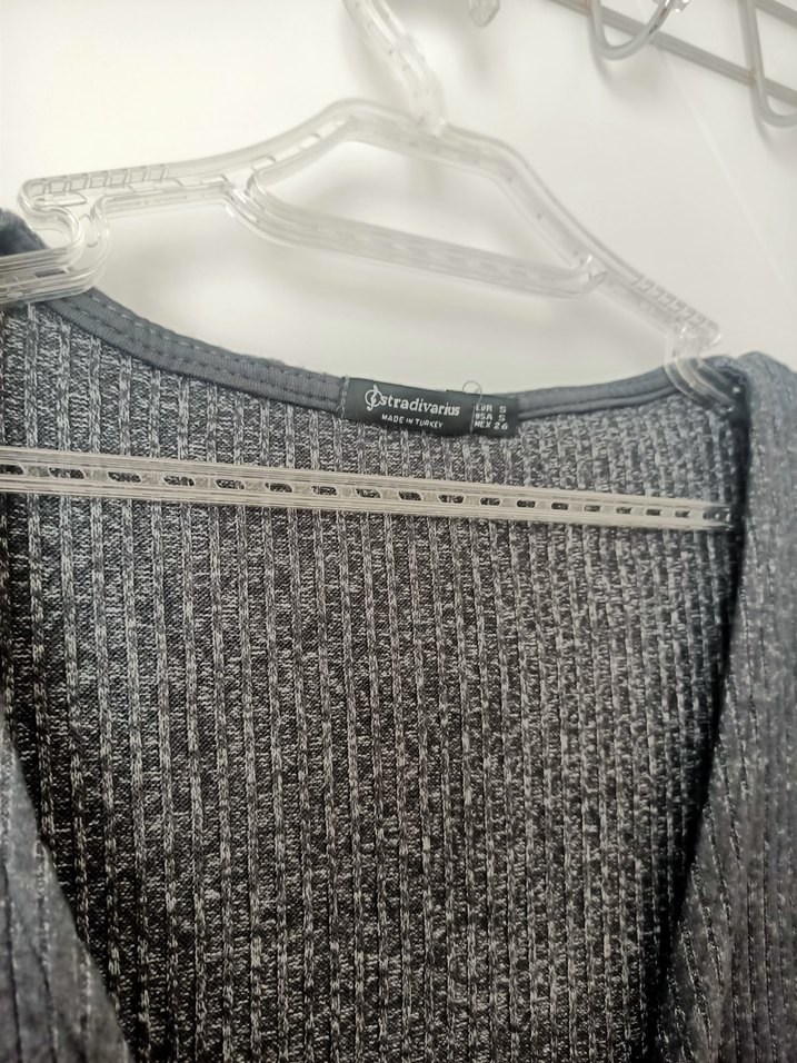 Gri triko bluz - Görsel 3