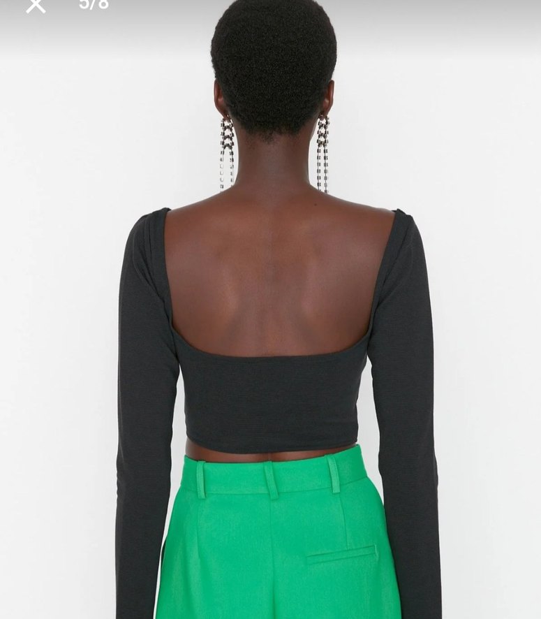 Siyah V Yaka Mini Bluz - Görsel 3