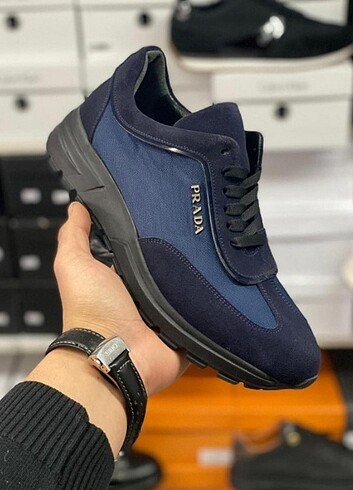 PRADA AYAKKABI
