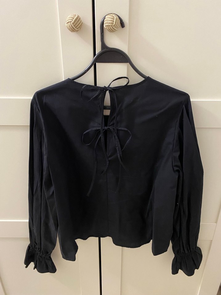 Siyah Uzun Kollu Kadın Bluz - Görsel 2