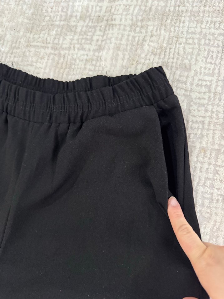 Siyah bol paça uzun beli lastikli Kumaş Kadın Pantolon - Görsel 3