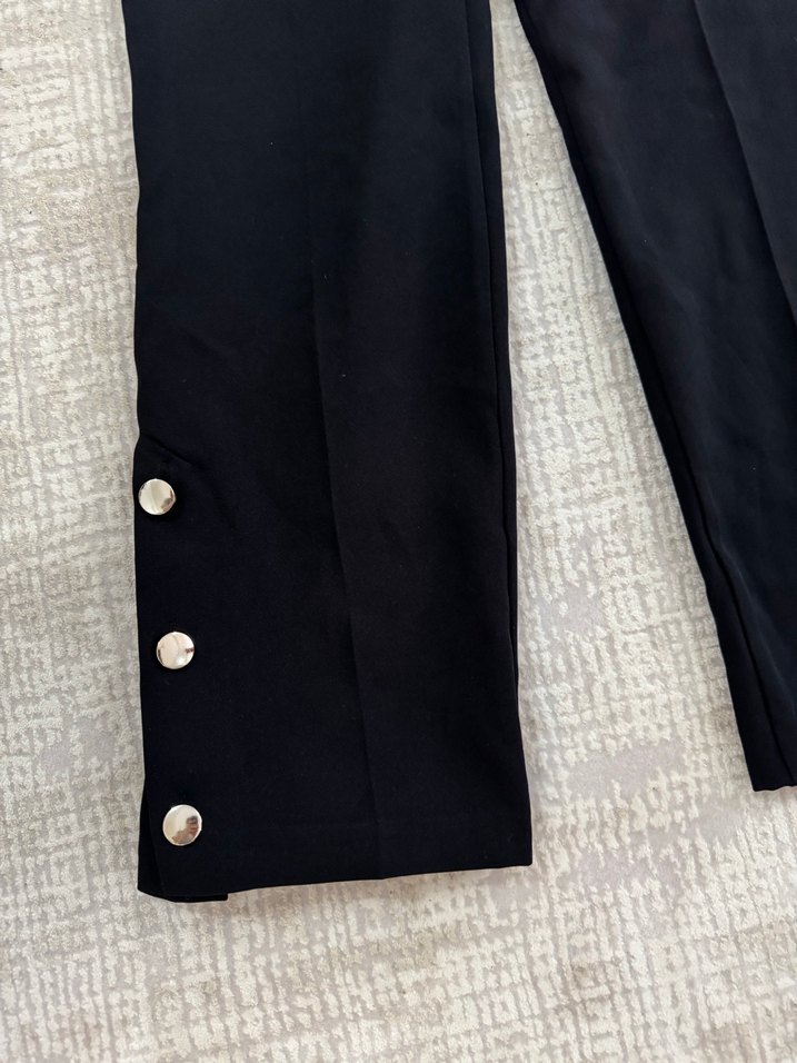 Düğmeli Siyah Kadın Kumaş Pantolon - Görsel 2