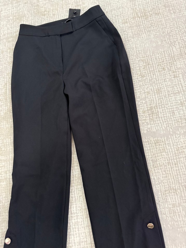 Düğmeli Siyah Kadın Kumaş Pantolon - Görsel 3