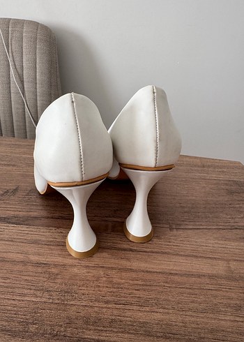 Beyaz stiletto - Görsel 3