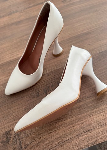 Beyaz stiletto - Görsel 2