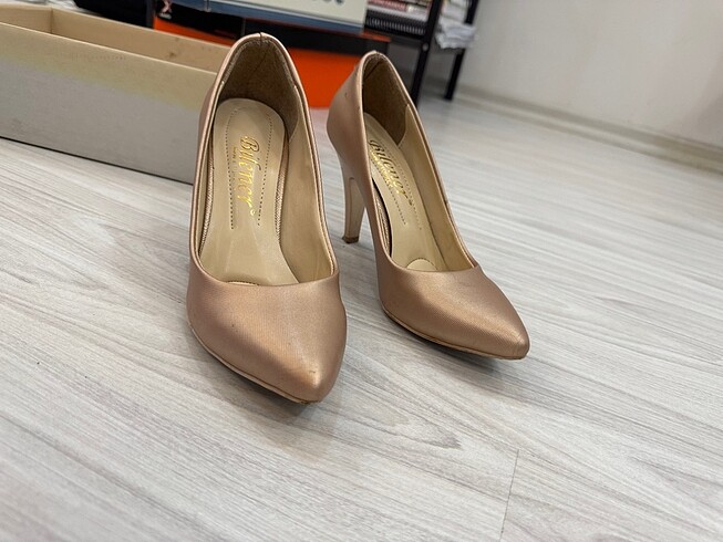 Pembe altın gold renk stiletto - Görsel 5