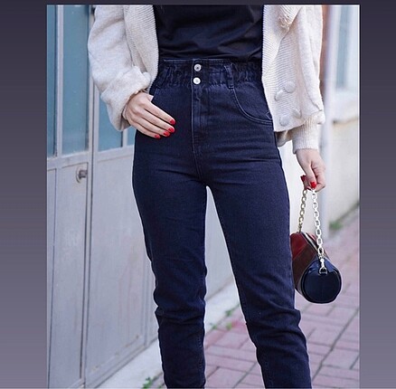 Beli lastikli siyah boyfriend pantolon