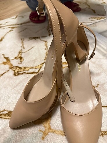 Şok stiletto