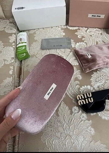 Miu Miu Miu miu Kadın Güneş Gözlüğü