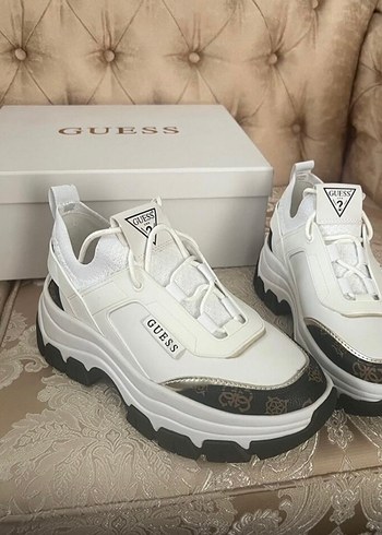 38 Beden Guess ayakkabı