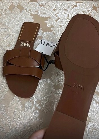 38 Beden Zara Kahverengi Deri Topuklu Kadın Terlik