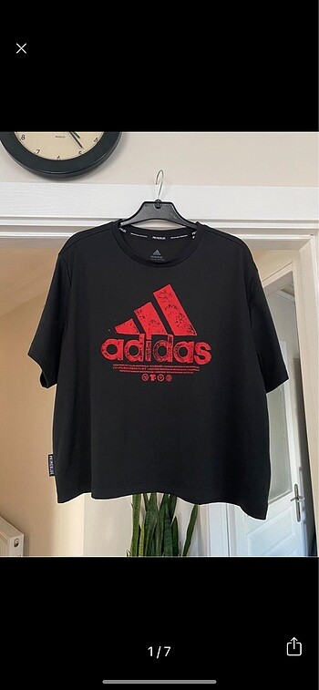 Adidas t shirt