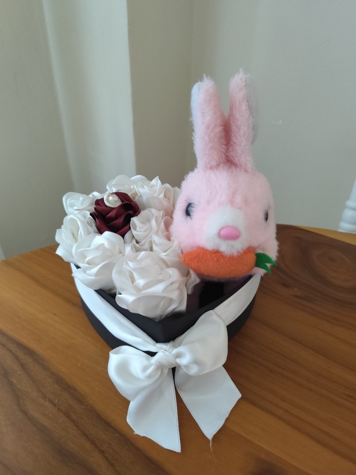 Pembe Tavşanlı Beyaz Peluş Oyuncak Buket - Görsel 2