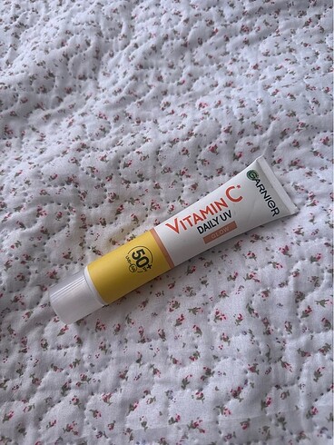 Garnier garnier güneş kremi ve vitamin c krem