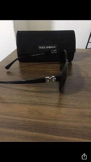 Beden #Dolce&Gabbana güneş gözlüğü