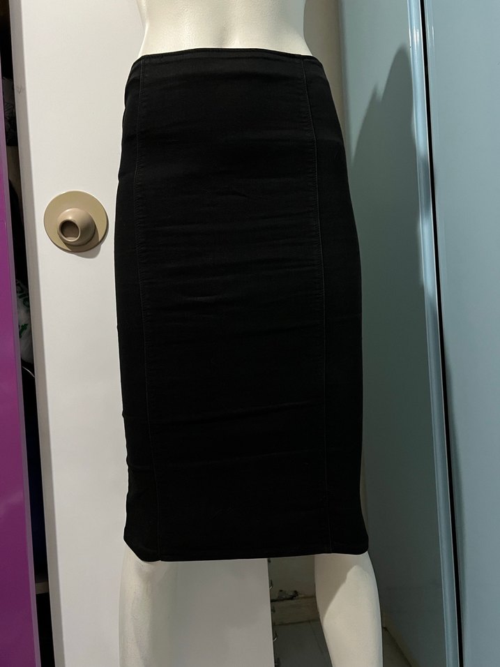 Siyah Düz Kesim Midi Kot Etek - Görsel 5