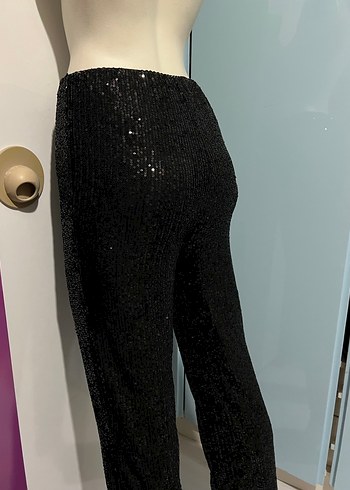 Siyah Pullu Kadın Pantolon - Görsel 5