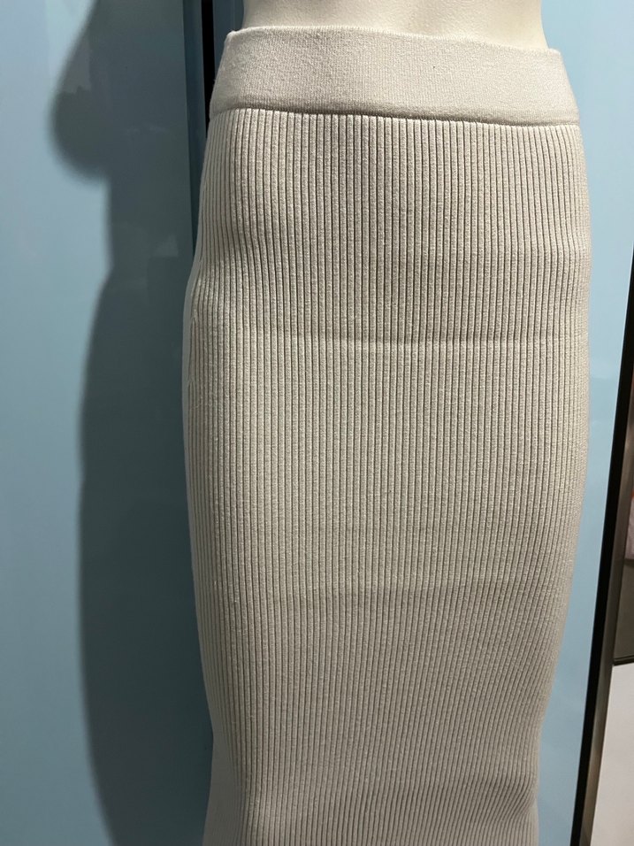 Kremrengi Triko Etek - Görsel 3