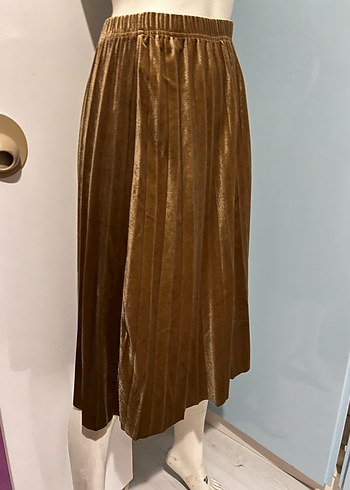 Bej Pileli Süet Uzun Etek - Görsel 3