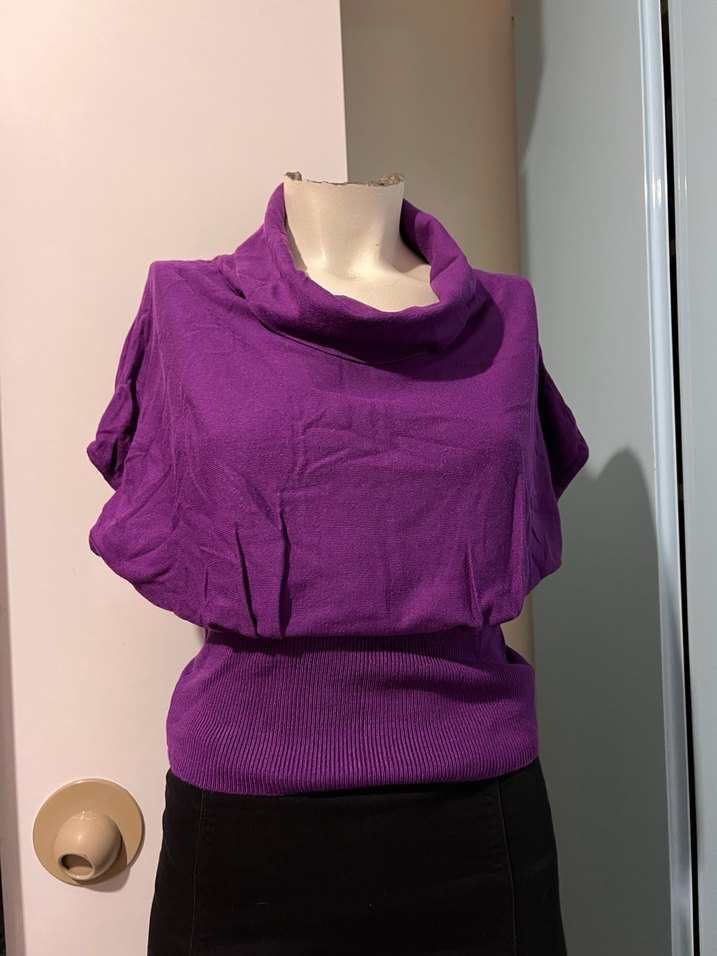 Mor Yüksek Yakalı Kolsuz Örgü Kadın Kazak - Görsel 2