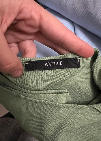 Yeşil Fitilli Kadın Atlet - Görsel 5