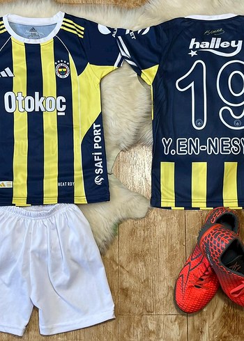 Diğer Siyah Erkek Kısa Kollu Atlet Forma 8 15 yaş arasi