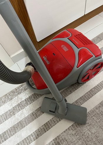 Kırmızı ve Gri Elektrikli Süpürge - Görsel 2