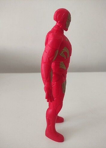 17 cm IŞIKLI İRONMAN KARAKTERİ