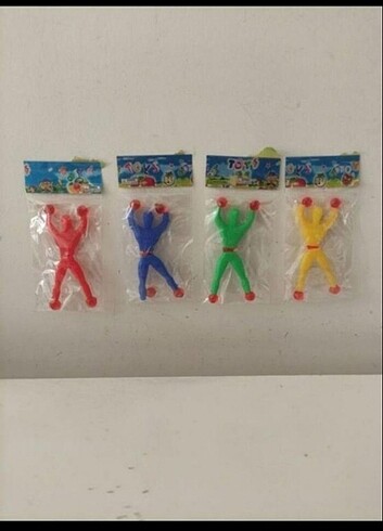  4 adet cama duvara yapışan Spiderman