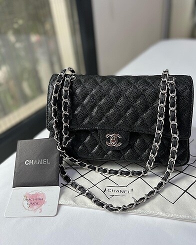 Chanel medium flap