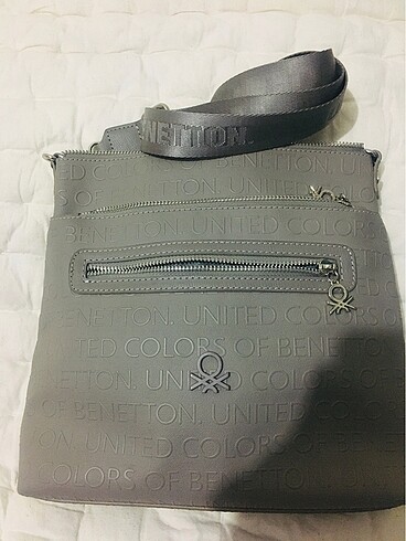 Benetton gri postacı çantası