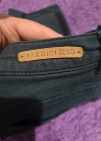 yargıcı marka, 38 beden,koyu yeşil,iki kenarı siyah sertli,95cm
