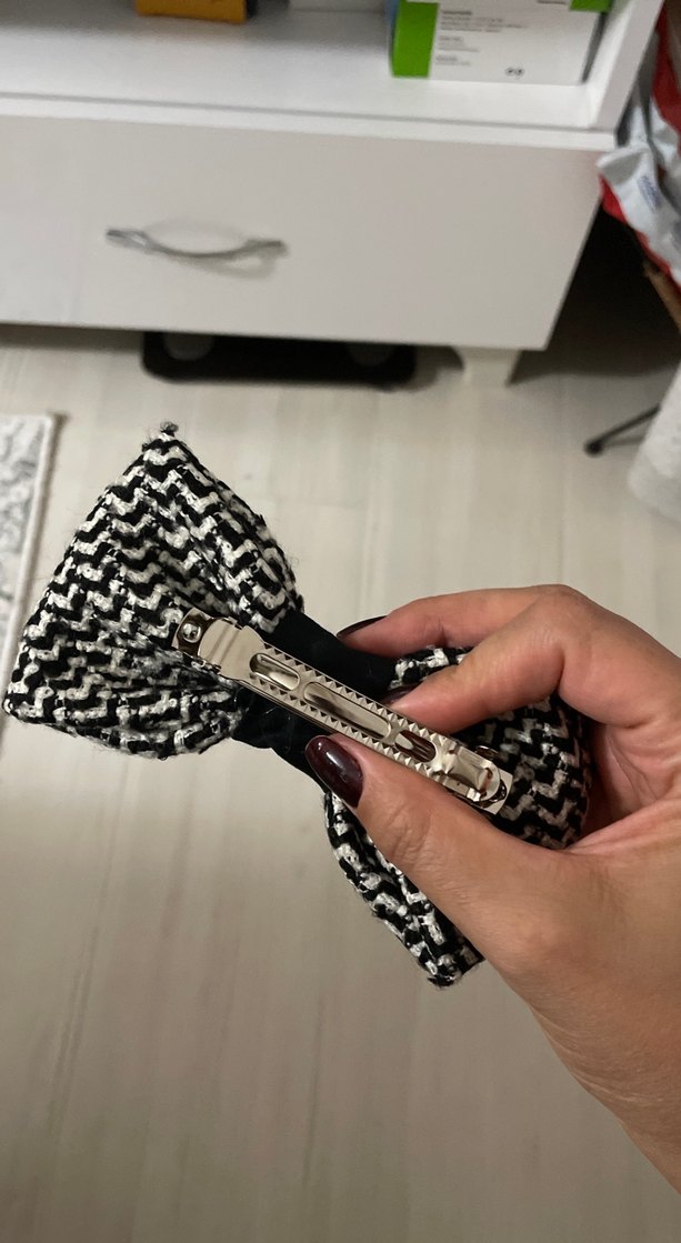 Gri Zebra Desenli Modern toka - Görsel 3