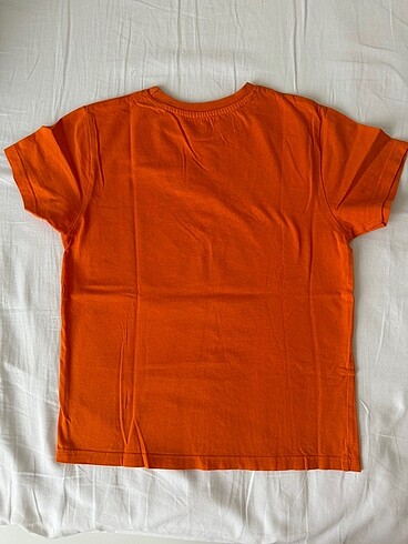 8 Yaş Beden turuncu Renk Turuncu 7-8 yaş tshirt