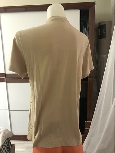 m Beden Tişört. H&M