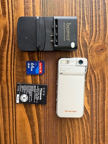 Panasonic İncecik Fotoğraf Makinesi 2MP