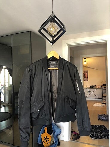 m Beden pull and bear bomber ceket satıldı