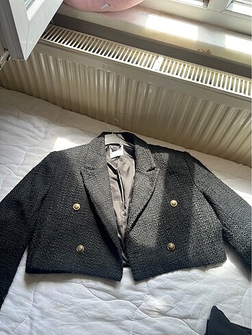 zara crop blazer