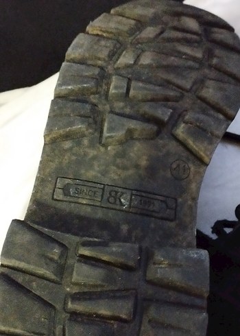 siyah bot - Görsel 5