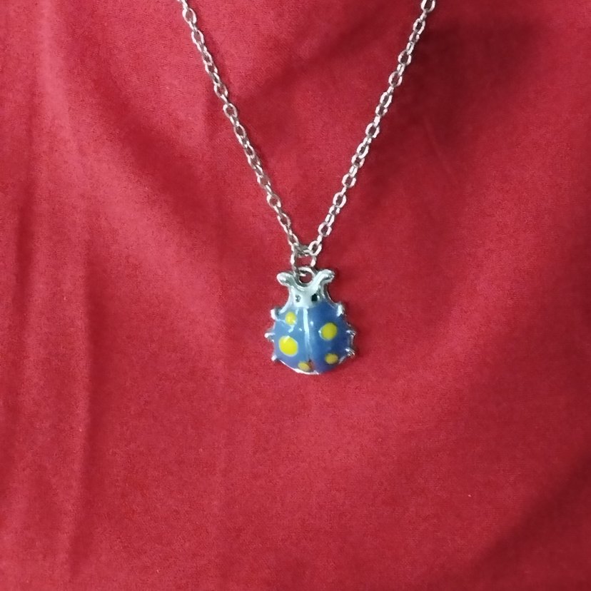 Renkli Baskılı Mavi Zincirli Kolye - Görsel 2