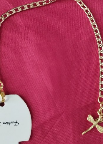 Zincir Detaylı Altın Renk Kadın Bileklik - Görsel 3