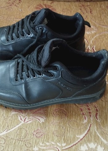 kısa erkek bot - Görsel 3