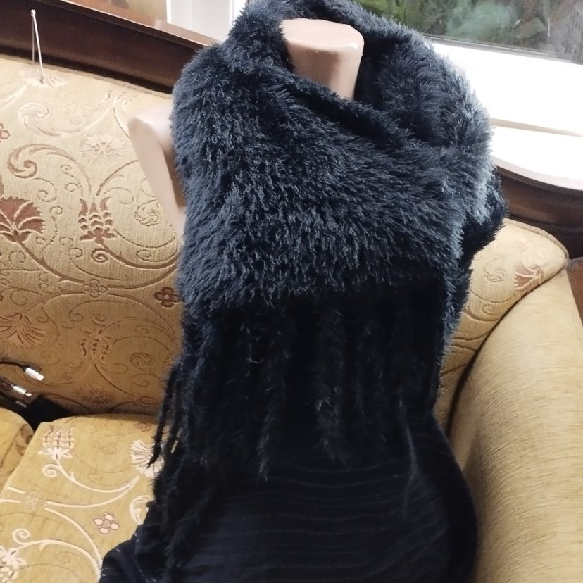 Siyah Uzun Kadın kirpi yün atkı - Görsel 2