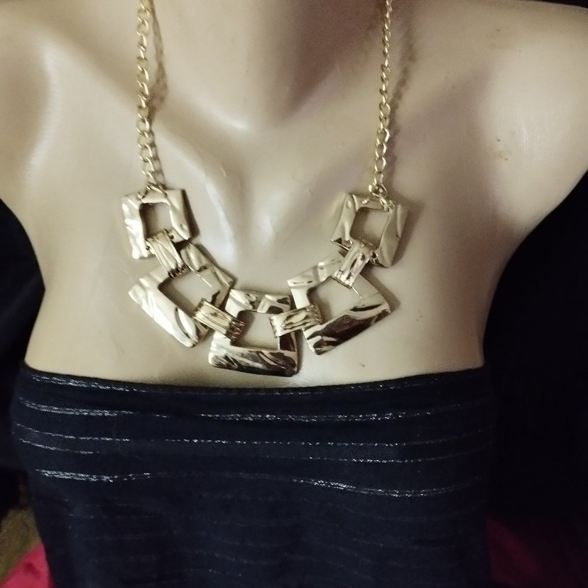 Zincir Detaylı Altın Rengi Midi Kolye - Görsel 2