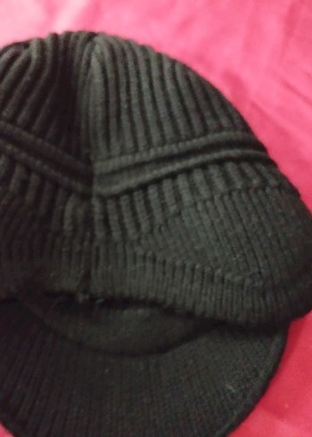 Siyah Kadın Yün siperlikli bere - Görsel 3