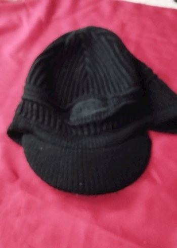 Siyah Kadın Yün siperlikli bere - Görsel 2