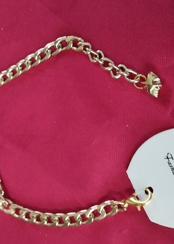 Zincir Detaylı Parlak Altın Bileklik - Görsel 4